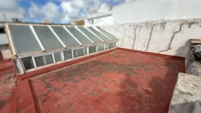 Terraced House in the Centre photo 15