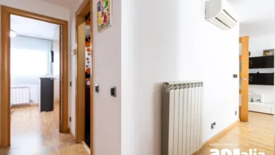 Flat on Carrer de Martí 'l'Humà' photo 26
