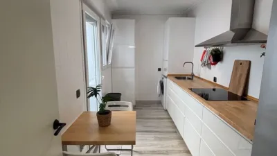 Semi-detached house on Enrique Granados Street photo 25