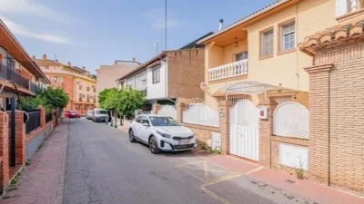 House in the Centre photo 46