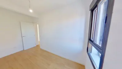 Flat in Parla photo 17
