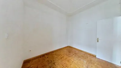 Apartment in Palacio photo 9