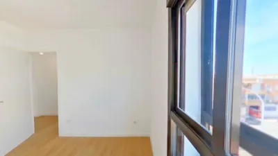 Flat in Parla photo 21