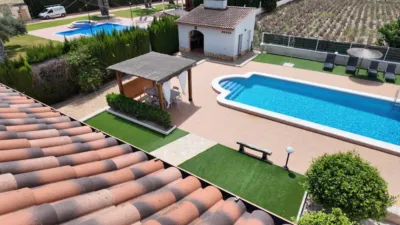 Chalet on Calle de La Arroba del Palomar photo 9