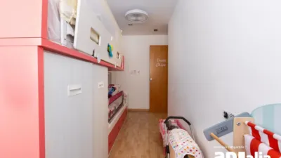 Flat on Carrer de Martí 'l'Humà' photo 27