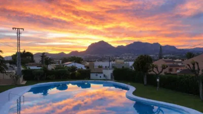 Apartment in Albir Alto photo 2