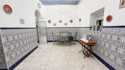 Terraced House in the Centre photo 5