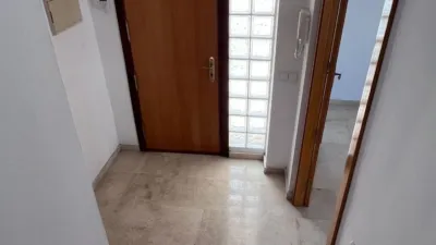 Semi-detached house on Doctor Miguel Ríos Sarmiento Street photo 5