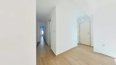 Apartment in Centre photo 8