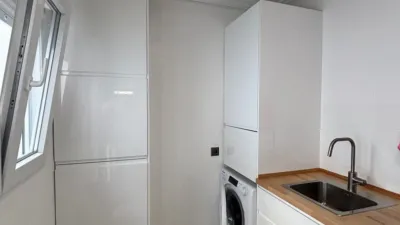 Semi-detached house on Enrique Granados Street photo 29