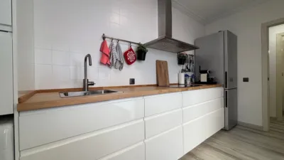 Semi-detached house on Enrique Granados Street photo 20