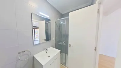 Flat in Parla photo 31