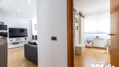 Flat on Carrer de Martí 'l'Humà' photo 22