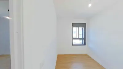 Flat in Parla photo 22