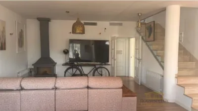 Chalet on Calle de la Independencia photo 9