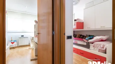 Flat on Carrer de Martí 'l'Humà' photo 30