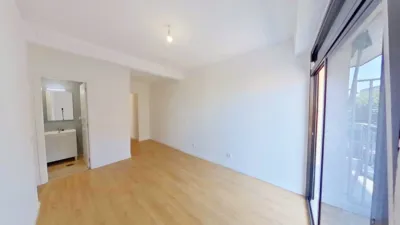 Flat in Parla photo 8