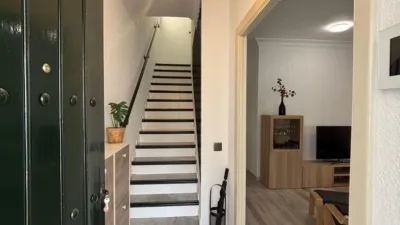 Semi-detached house on Enrique Granados Street photo 12