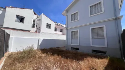 Semi-detached house on Doctor Miguel Ríos Sarmiento Street photo 2