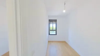 Flat in Parla photo 14