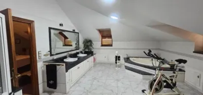 Duplex Penthouse in Plaza Hispanidad photo 38