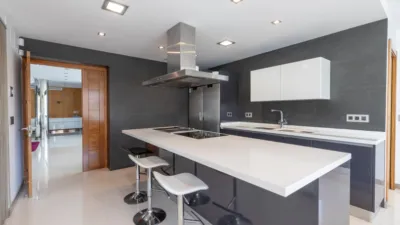 Chalet en venta en Urbanización del Carmelo, Ogíjares de 1.195.000 €