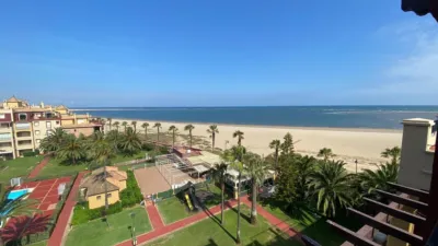 Top-floor apartment in Isla Canela photo 2