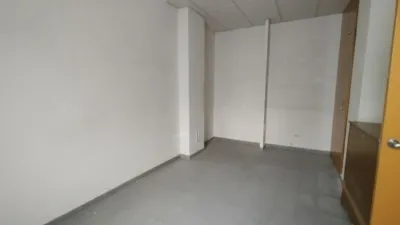 House for sale - Next to the Courts photo 3
