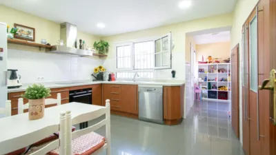 Chalet in Gines photo 12