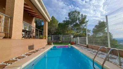 Chalet in Urbanisations and Rural Areas North photo 5