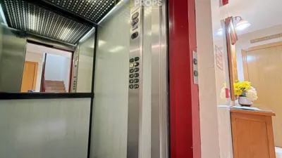 Apartment in Salamanca District photo 16
