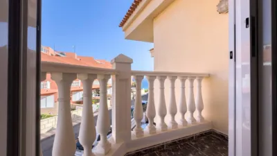 Terraced house on Calle Caleta La photo 28