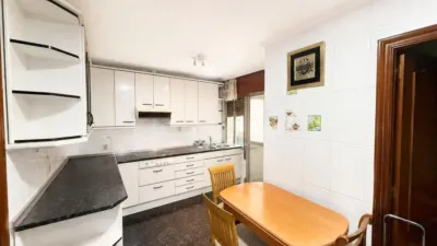 Apartment in Basauri photo 2