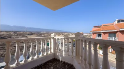 Terraced house on Calle Caleta La photo 41