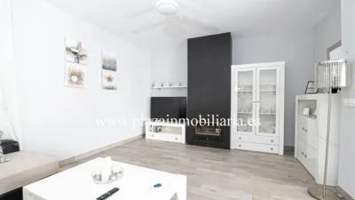 Chalet in C/. Donantes de Sangre photo 9