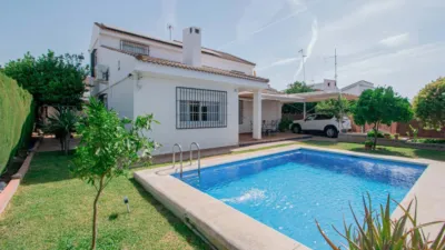 Chalet in Gines photo 3