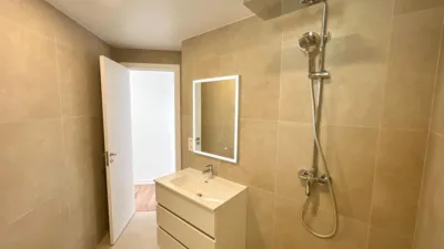 Penthouse on Carrer de Juan XXIII photo 14