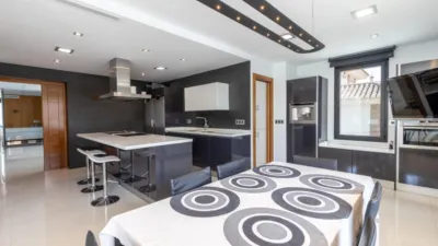 Chalet en venta en Urbanización del Carmelo, Ogíjares de 1.195.000 €