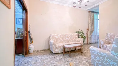 House in the Centre photo 5