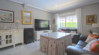 Chalet in Gines photo 9