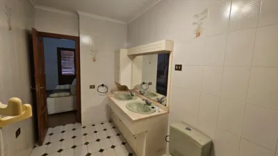 House on Avda 9 de Octubre photo 24