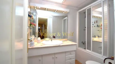 Apartment on Carrer de Campoamor photo 14
