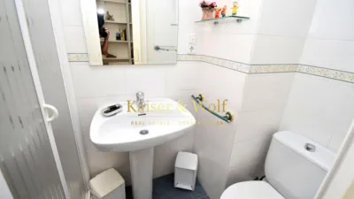 Apartment on Carrer de Campoamor photo 9