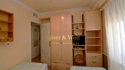 Apartment on Carrer de Campoamor photo 33