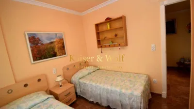 Apartment on Carrer de Campoamor photo 8
