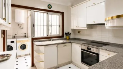 Apartment on Poeta Quintana Street photo 11