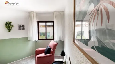 Habitación en alquiler en Carrer Devesa, Altozano (Distrito Campoamor-Altozano. Alicante - Alacant) de 380 €<span>/mes</span>