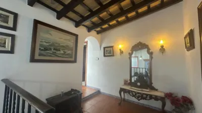 House in the Centre photo 8