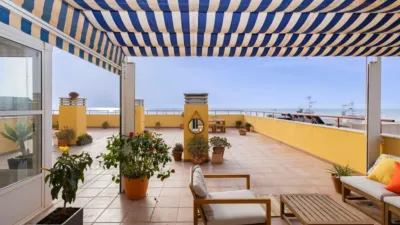 Penthouse on Calle Alfonso XIII photo 4