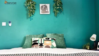 Habitación en alquiler en Carrer Devesa, Altozano (Distrito Campoamor-Altozano. Alicante - Alacant) de 400 €<span>/mes</span>